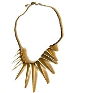 Gold Tone Starburst Shaped Statement Necklace, 15-18" inches